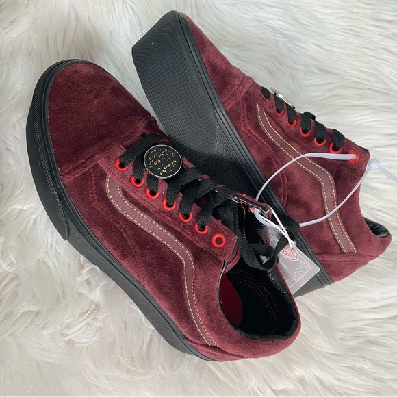 DISNEY x VANS Old Skool Stackform Sneakers - Picture 5 of 12